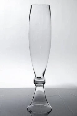 23" Reversible Glass Vase Clear