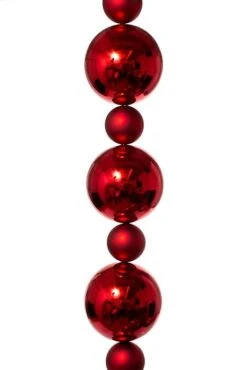 9ft Matte/shiny Ball Garland Red