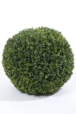 15" Tea Leaves Ball Green
