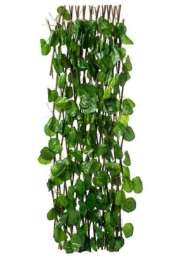 47.5"x 66" Begonia Leaf Stretchable Fence Screen Green